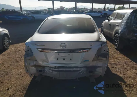 2013 Nissan Altima 2.5 S z USA, uszkodzony, nr VIN 1N4AL3AP8DN496575